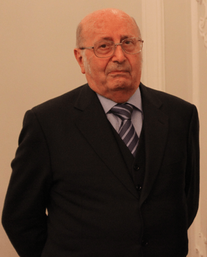Giovanni Reale (cropped)