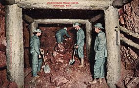 Ironwood-mining02-1910