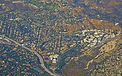 La Cañada Flintridge,  the Foothill Freeway, and, on the right, the Jet Propulsion Laboratory (2014)
