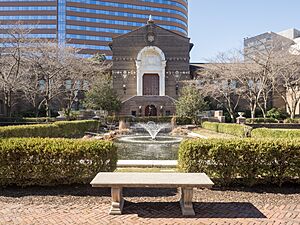 Penn Museum - UPenn (53590175396).jpg