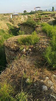 Remains of ancient Shabran city, Azerbaijan.jpg