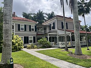 Seminole Lodge
