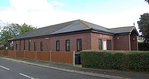 St John the Evangelist's RC Church, South Place, Lee-on-the-Solent (May 2019) (2)