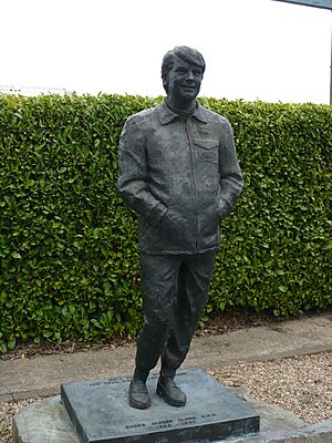 Statue of Roger Clark at Mallory Park 001