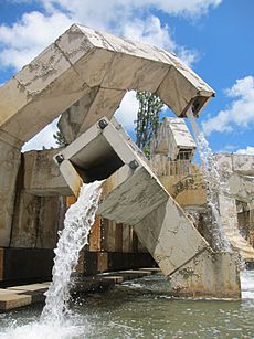 Vallaincourt Fountain (5756455219)