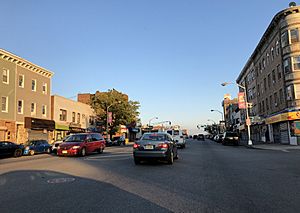 2018-07-18 19 51 16 View east along Essex County Route 506 Spur (Bloomfield Avenue) at Highland Avenue in Newark, Essex County, New Jersey