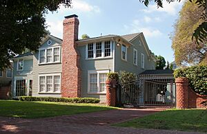 525 S. Van Ness, Los Angeles