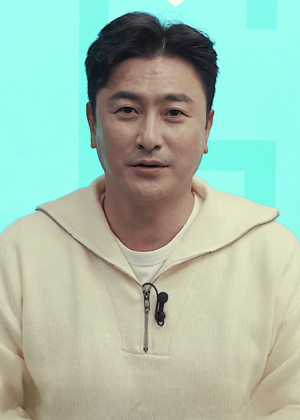 Ahn Jung-hwan in November 2021.png