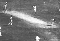 Bodyline 3rd Test Oldfield 01