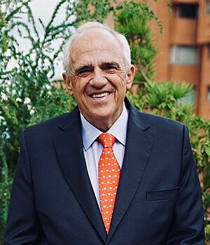 Ernesto Samper 2023 (cropped).jpg