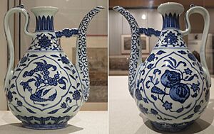 Ewer, Qing dynasty, Qianlong period, porcelain, Honolulu Museum of Art