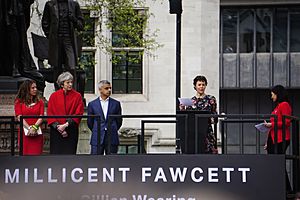 Millicent Fawcett Statue 04 - Helen McRory Speaks (40788591705)