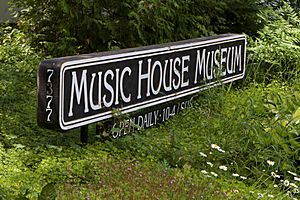 Music House Museum sign.jpg