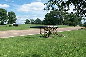 Parker's Crossroads Battlefield, Tennessee, USA.jpg