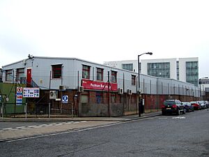 Peckham Bus Garage (3074825153)