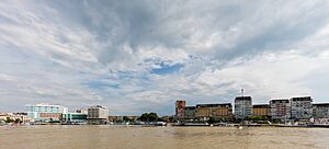 Puerto de Tulcea, Rumanía, 2016-05-28, DD 42