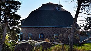 Round-barn