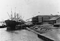 StateLibQld 1 83347 Cargo ship Pericles at Dalgety and Co's Wharf, New Farm, Brisbane, 1908