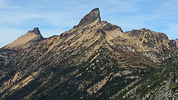 Tower Mountain and Golden Horn from PCT.jpg