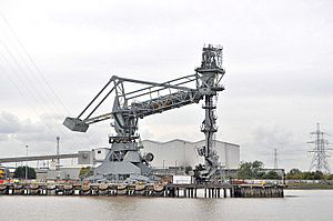 Unloader on a Jetty - geograph.org.uk - 2092023