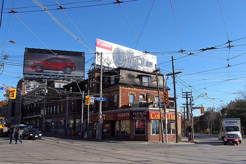 Where King meets Queen... (2045744533)