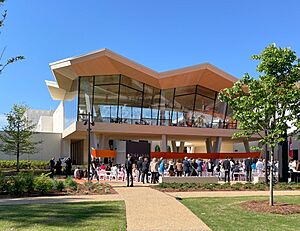 Arkansas Museum of Fine Arts Exterior featuring Cultural Living Room