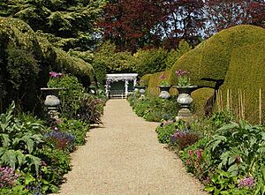 Ascott House - The Madeira Walk
