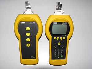Cable-tester-and-analyzer-0d
