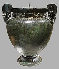 Chatillon-sur-Seine - Musée du Pays chatillonnais - Cratère de Vix - 012 (cropped)