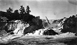Cline Falls on the Deschutes River near Redmond, Oregon (3226993666)