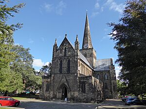 Darlington, St Cuthbert (geograph 7140842).jpg