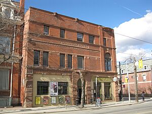 Dominion Hotel, Queen and Sumach, 2013 03 26 -c
