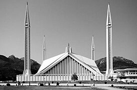 Faisal-Mosque-JG-01