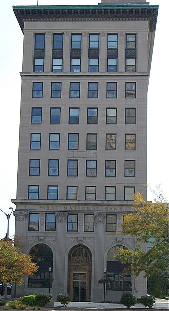 First National Bank Building (Davenport, Iowa).jpg
