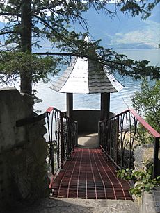 Glass house lookout british columbia