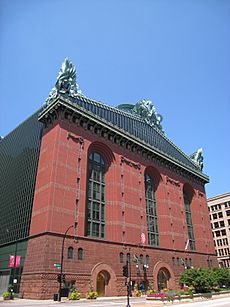 Harold Washington Library, Chicago, IL - front oblique