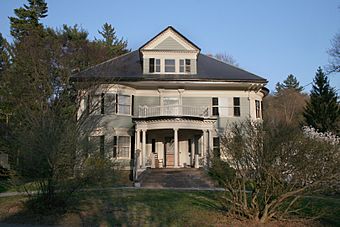 Hyde Avenue Historic District (House at 62 Hyde Ave.), Newton, Massachusetts.jpg