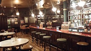 Inside the Half Moon, Herne Hill