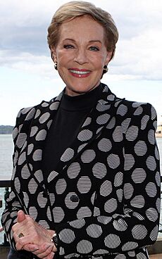 Julie Andrews (8742617433) (cropped)