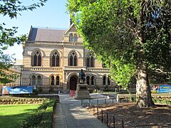OIC adelaide north terrace bldg nr east end