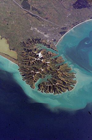 Oblique view of Banks Peninsula.jpg