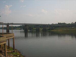 Ouachita River in Monroe, LA IMG 1303