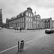 Overzicht voorgevel en linker zijgevel - Veghel - 20347829 - RCE