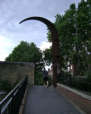 Ramp to Queensbridge Road from Regents Canal, London E2 - geograph.org.uk - 1386703