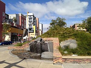 Shellmound Emeryville 2015