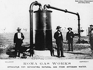 StateLibQld 2 74929 Apparatus for separating natural gas from artesian water at the Roma Gas Works, Queensland, ca. 1906