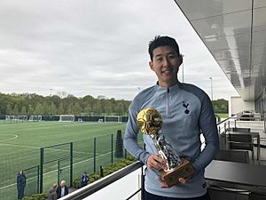 Titan Sports Conferred the trophy to Son Heung-min on April 24th, 2018