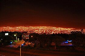 Tuxtla Gutierrez vista de Noche.jpg