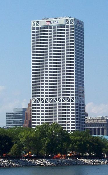 US Bank Center (cropped)