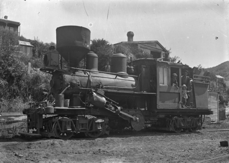 "Climax" locomotive at Mangapehi, in 1920. ATLIB 289736
